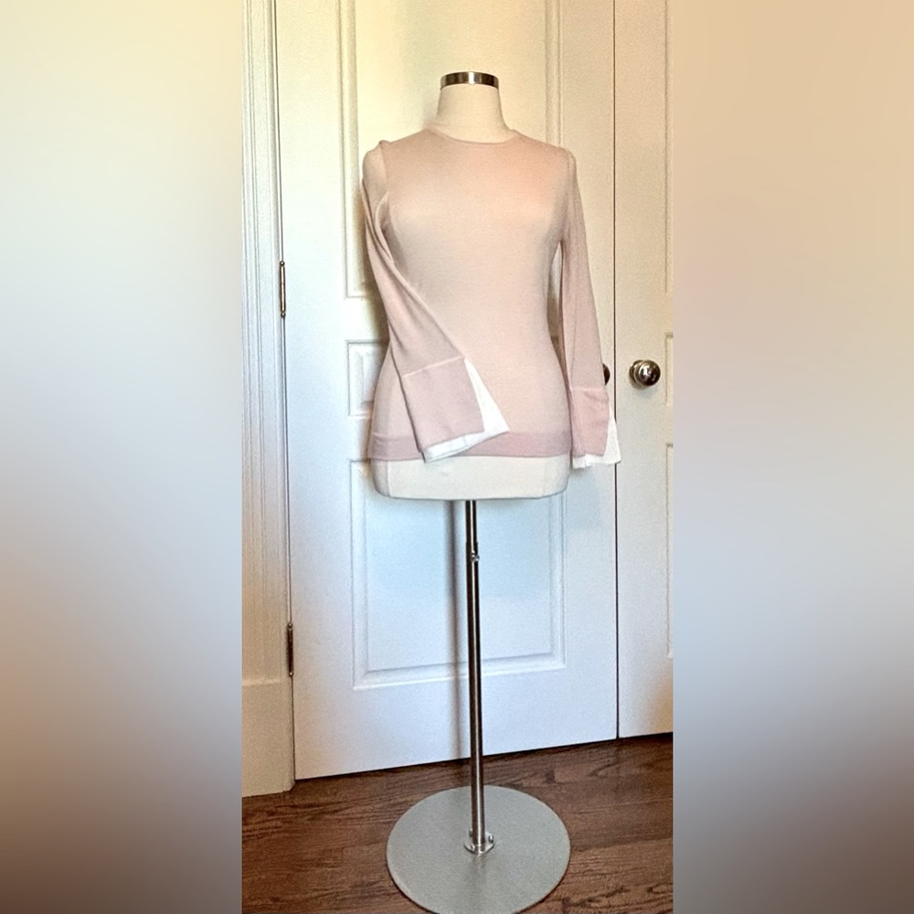 Classic Crew Neck Sweater with Contrast Cuffs - Light Pink